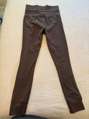 Vuori Women's Leggings in light brown